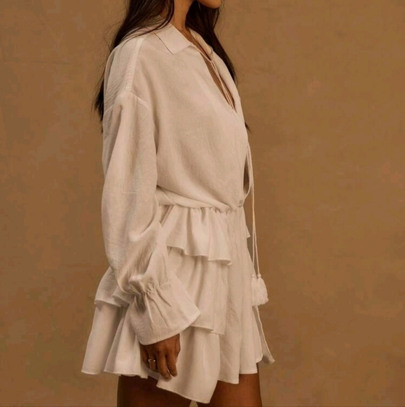 Plunge Front Tiered Frill Long Sleeve Mini Dress For Spring Summer Vacation - Picture 2 of 4